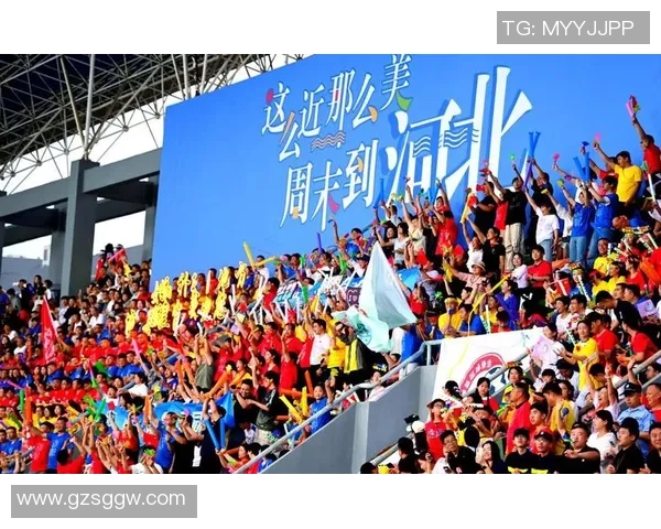 足球首发秀揭幕战精彩回顾与球员表现分析